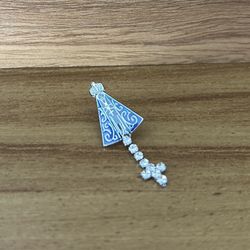 Aplique de Metal Broche para Chapéu Modelo Nossa S... - CLUB 21 COUNTRY
