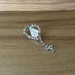 Aplique de Metal Broche para Chapéu Modelo Nossa S... - CLUB 21 COUNTRY
