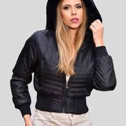 Jaqueta Feminina Bobojaco Curta com Capuz Removíve... - CLUB 21 COUNTRY