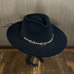 Chapéu Aba 8 Preto com bandinha Bridão Coleção Cor... - CLUB 21 COUNTRY