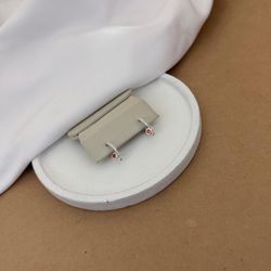 ARGOLINHA PEQUENA CRAVEJADA COM ZIRCÔNIA REDONDA C... - C Martiniano Joias