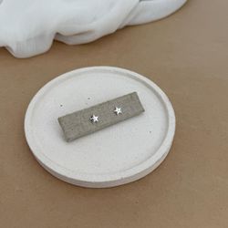 BRINCO ESTRELINHA PEQUENA COM 1 PONTO DE LUZ DE TA... - C Martiniano Joias