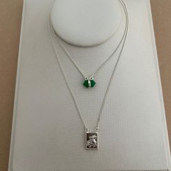 ESCAPULÁRIO DE SÃO JORGE E PEDRA NATURAL JADE VERD... - C Martiniano Joias