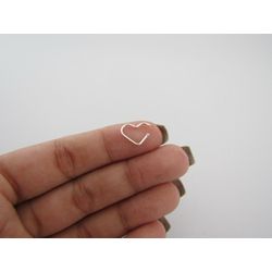 Piercing Fake Coração Fininho Mini Bolinhas Pontas... - C Martiniano Joias