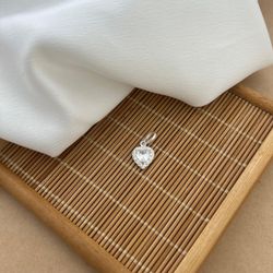 PINGENTE CORAÇÃO DE ZIRCÔNIA CRISTAL LATERAL COM M... - C Martiniano Joias