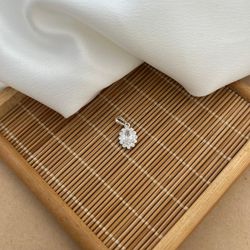 PINGENTE ZIRCÔNIA CRISTAL OVAL COM PONTO DE LUZ NA... - C Martiniano Joias