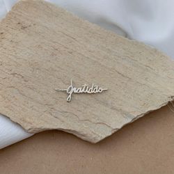 PINGENTE GRATIDÃO MANUSCRITO ARGOLA FIXA - 22776 - C Martiniano Joias