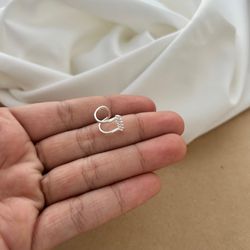 PIERCING FAKE COM 2 AROS LISOS E 1 FILEIRA DE 5 ZI... - C Martiniano Joias