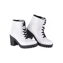 Bota feminina Verniz Branco Damason