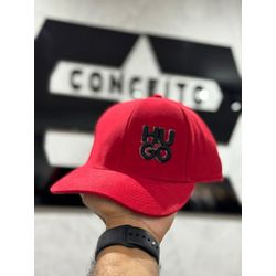 Boné Hugo Vermelho - 00842 - Conceito 62