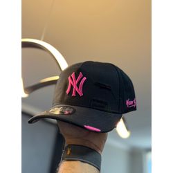 Boné New - Preto/rosa - 03747 - Conceito 62