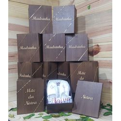 Caixa Personalizada para Madrinhas - 108F033 - Decorar Criando