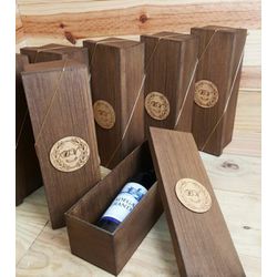Caixa de vinho personalizada - cdvp2022 - Decorar Criando