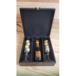 Caixa com pintura acetinada personalizada - ccpap... - Decorar Criando