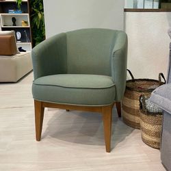 Poltrona Vivary D1007 - Delana Design