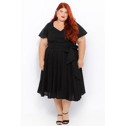 Vestido Laise Bordado Preto - Plus Size - DELPHINA