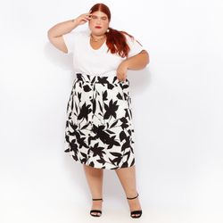 Saia Botões Floral PB - Plus Size - DELPHINA