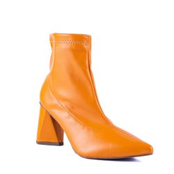 Bota Feminina Salto Médio Triangular Stretch Cheetos - KRN SHOES | Calçados Casuais