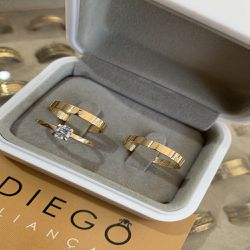 Alianças de Ouro18k Noivado e Casamento - NC00022... - DIEGO ALIANÇAS