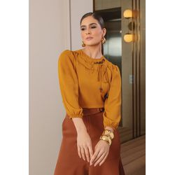 Blusa de Crepe com Aplicações Laterais e Ponteiras... - Dominique por Fátima Abrahão | Elegante e atemporal