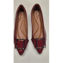 Sapatilha Vinho com Fivela em D - DONAMOCA