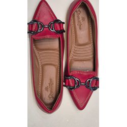 Sapatilha Vermelha Fivela - DONAMOCA