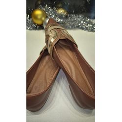 Sapatilha Marrom com entrelaçado dourado - DONAMOCA