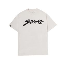 Camiseta Murk x Sabotage Respeito é Lei II WHITE -... - DREAMS SKATESHOP