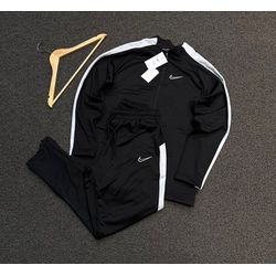 CONJUNTO NIKE ACADEMY - DU OUTLET