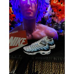 TENIS NK AIR MAX PLUS VIETNA - AZUL BB / BRANCO - DU OUTLET