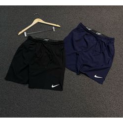 SHORT NIKE - DU OUTLET