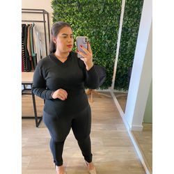 Blusa básica de modal preta - 20240132 - Elegância Rouparia