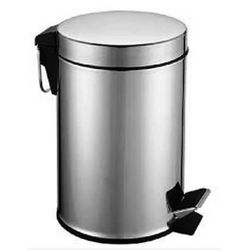 CESTO DE LIXO INOX C/PEDAL 12L UN UNICO - Fechacom