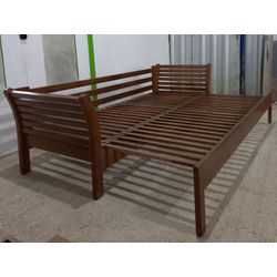 Sofá Cama Gravatal - Madeira Maciça - Móveis de Gr... - Flavio Comercio de Moveis de Gramado Ltda