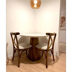 Sala de Jantar Mesa Redonda Osório - Tampo de Vidr... - Flavio Comercio de Moveis de Gramado Ltda