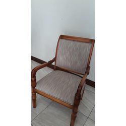 Poltrona Com Braço 1,00 x 58 x 65 - Móveis de Gram... - Flavio Comercio de Moveis de Gramado Ltda