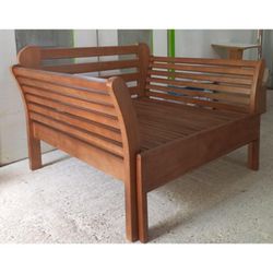 Sofá Cama Floribal - Madeira Maciça - Móveis de Gr... - Flavio Comercio de Moveis de Gramado Ltda