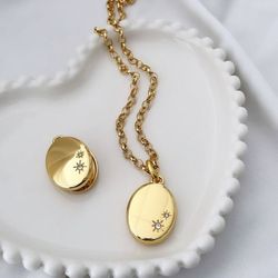 Colar relicário oval strass - COL0084 - Florenza Semijoias