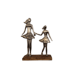 ESCULTURA MÃE E FILHA MADEIRA / ALUMÍNIO - FLUZÃO CONSTRUÇÃO