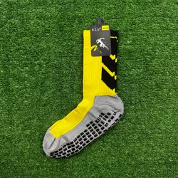 Meia Antiderrapante Esportiva Klv - Amarelo - KLV0 - Atk Brasil