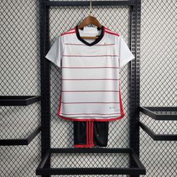 Conjunto Infantil Flamengo Away 23/24 branco/preto... - CATALOGO