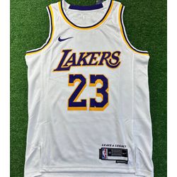 Nba Los Angeles Lakers Gola Redonda Nº 23 James Si... - CATALOGO
