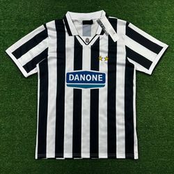 Camisa Juventus Retrô Home I 94/95 - Listrada Pret... - BLACK NORDESTE ATK