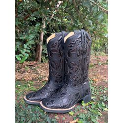 BOTA TEXANA FRANCA BOOTS BEATRIZ PRETA COM RECORTE... - FRANCABOOTS 