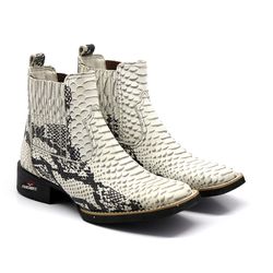 BOTINA MASCULINABORDADA REPLICA COBRA COURO FOSSIL... - FRANCABOOTS 