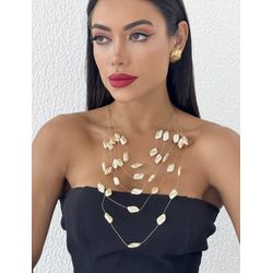 COLAR LONGO FOLHEADO A OURO 18K PEROLAS MARTELADAS... - Gabriela Ribeiro