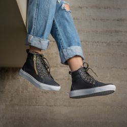 Tênis Sneaker Feminino Botinha Com Ziper Lateral - Preto