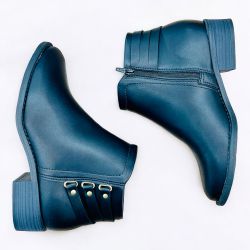 Bota napa salto baixo Modare ref 7057.218.23580 - ... - Gustavo Calçados