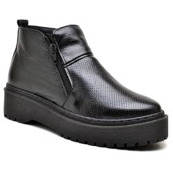 Botinha QeA Couro Cano Baixo Cor Preto - QA26200CP - Ipê Mulato