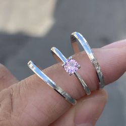 1084 - Combo + Trio Alianças de Compromisso Rondonópolis 2mm Solitário Rosa - Joias MB Loja Oficial
